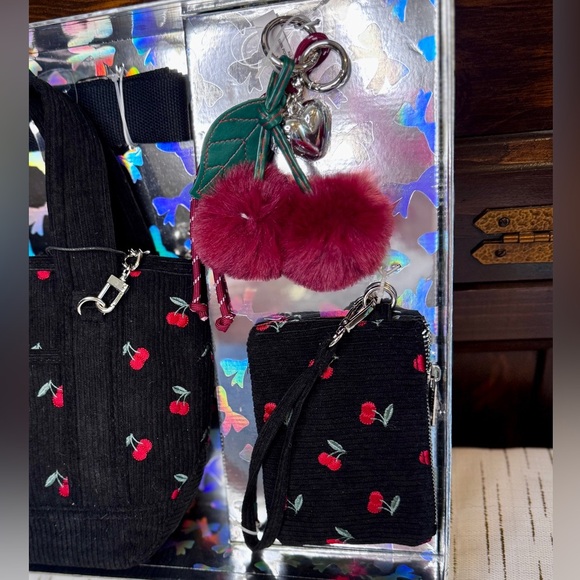 Madden Girl Cherry Embroidered Mini Tote Gift Set – Gift & Holiday Ready - Picture 5 of 9